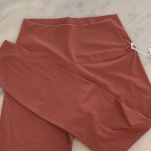 *BNWT* HIGH WAISTED LEGGINGS